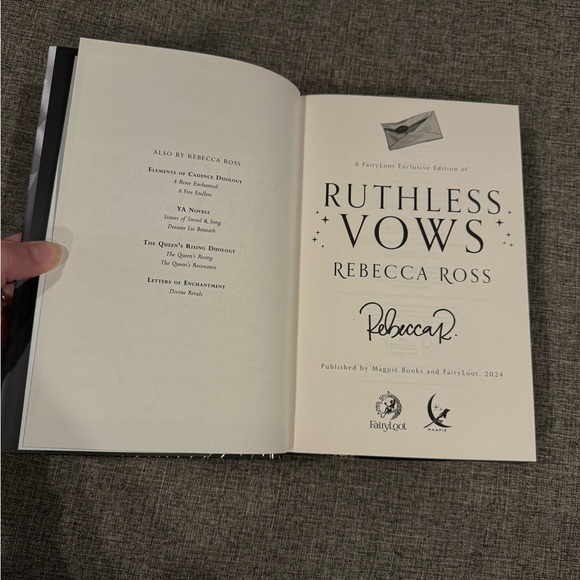 FairyLoot Ruthless Vows - Picture 8 of 8